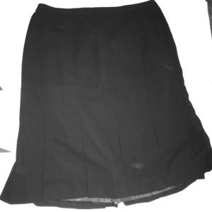 Casper black skirt